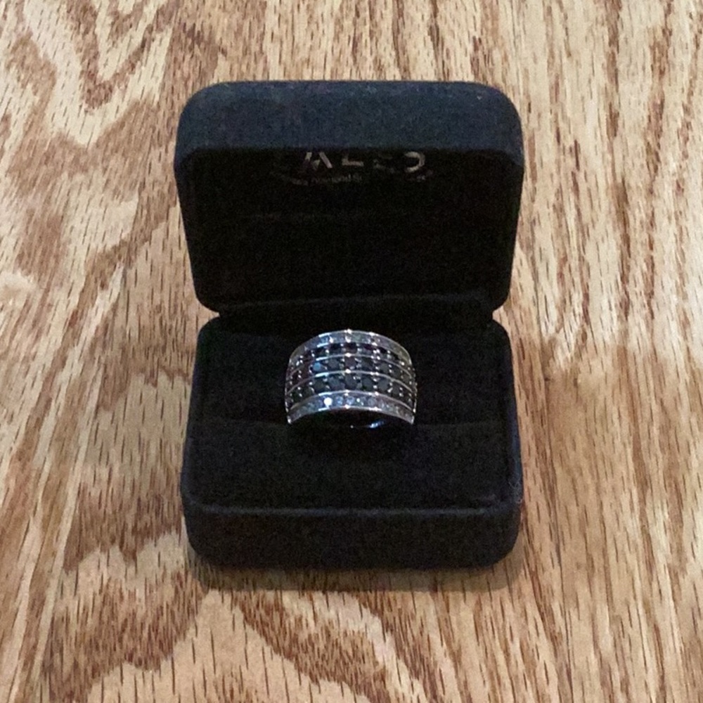 Black diamond ring